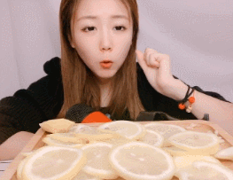 【土味食刻】无表情吃柠檬??看你这表情忍不住就憋吃了,你们心疼了吗??